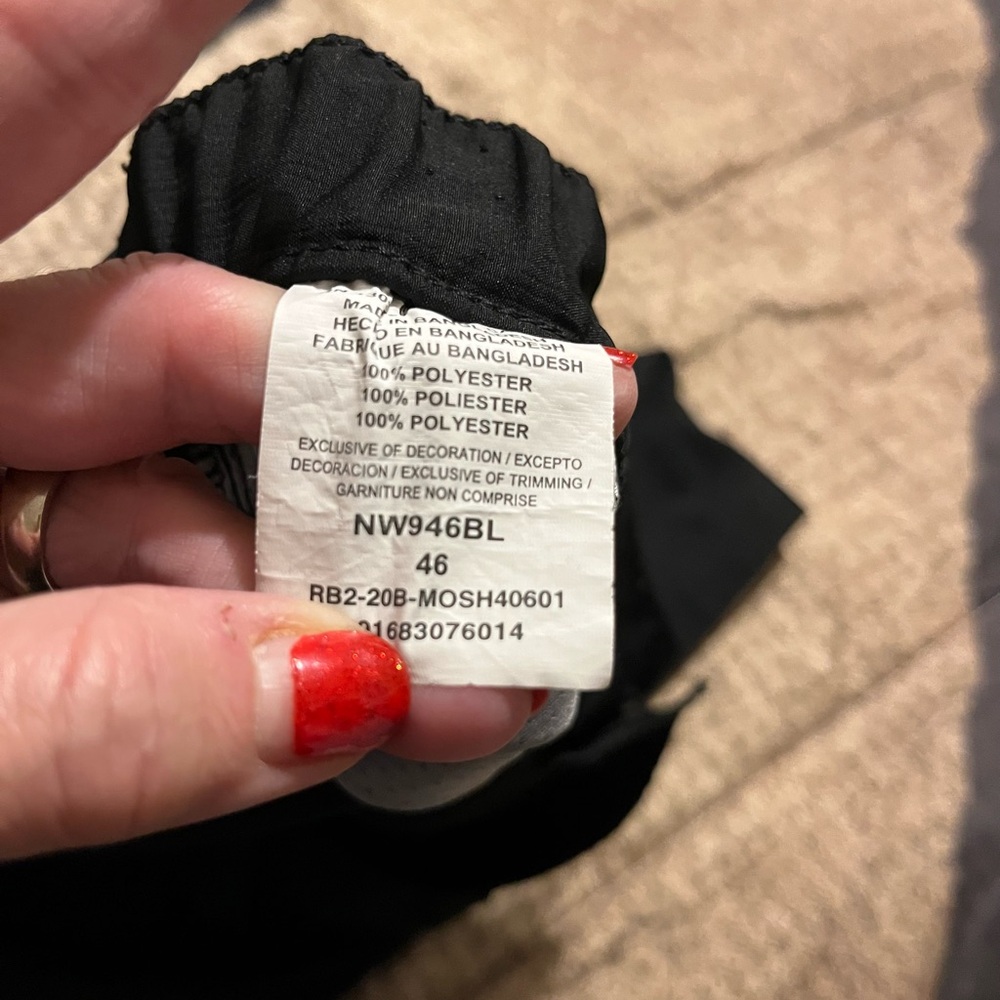 NWOT MENS WRANGLER SHORTS SIZE 46 - Picture 3 of 4
